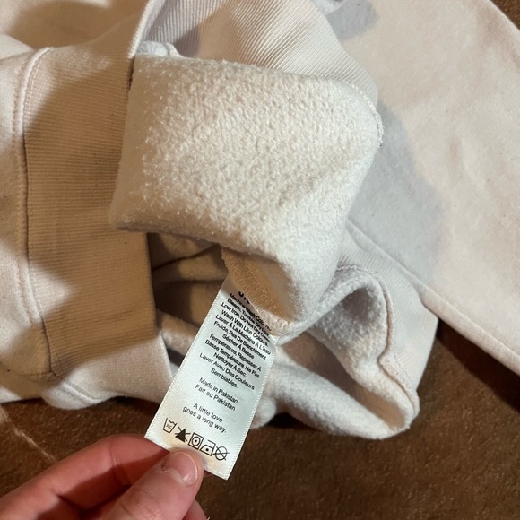 Bundle of crewnecks with cut out neck 
size small /  medium - Picture 4 of 9